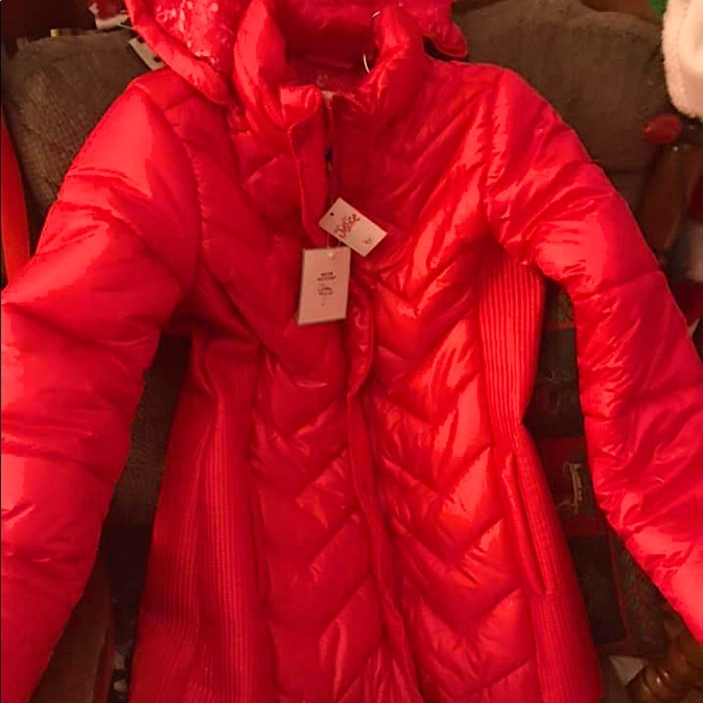 Justice Coat $25 size 18-20 youth new $49.90 Red